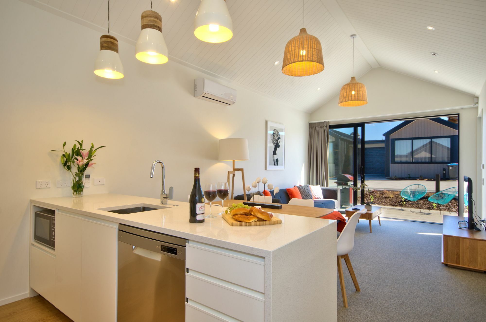 Cherry Blossom Holiday Apartment Queenstown Exterior photo