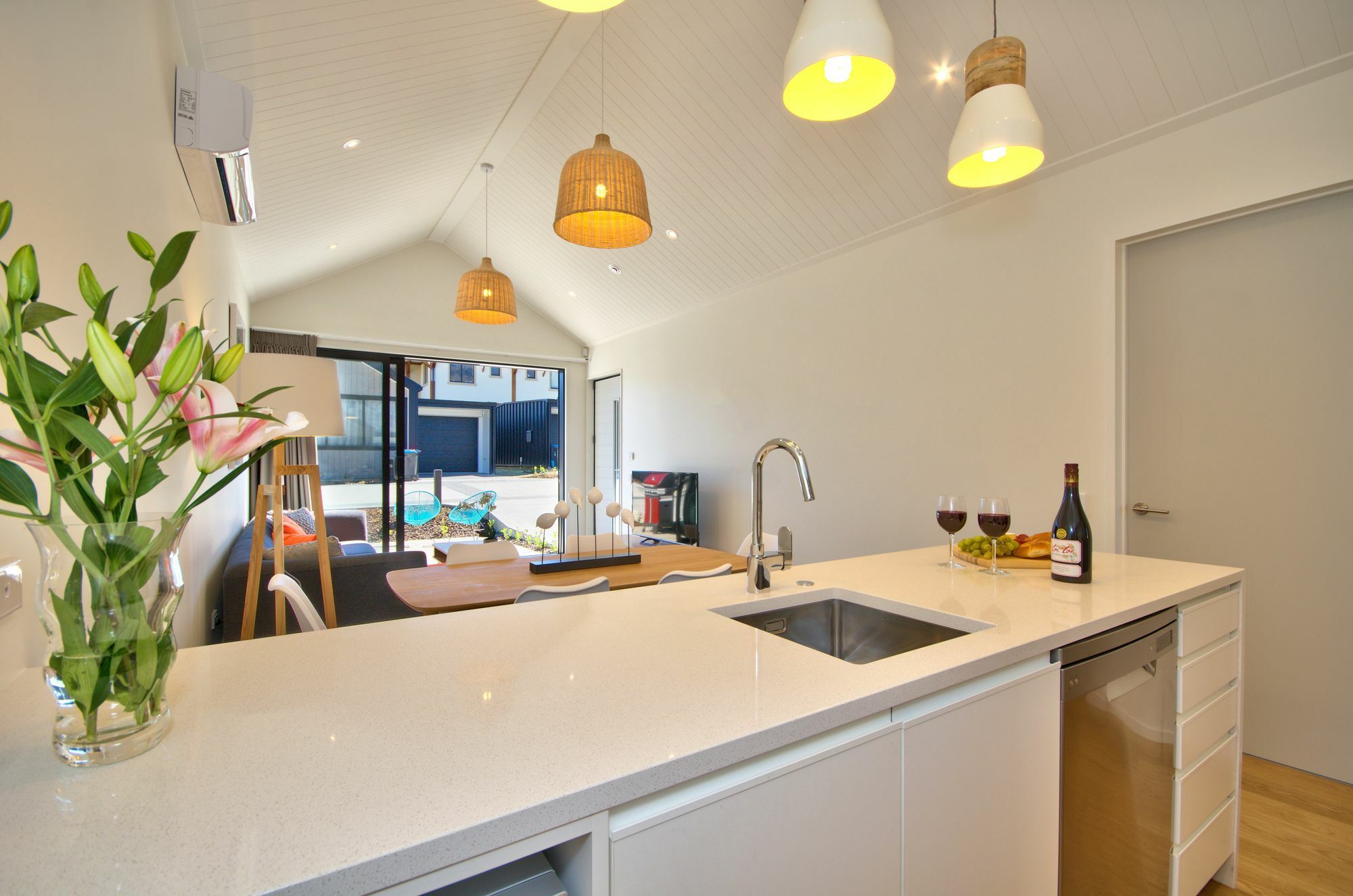 Cherry Blossom Holiday Apartment Queenstown Exterior photo